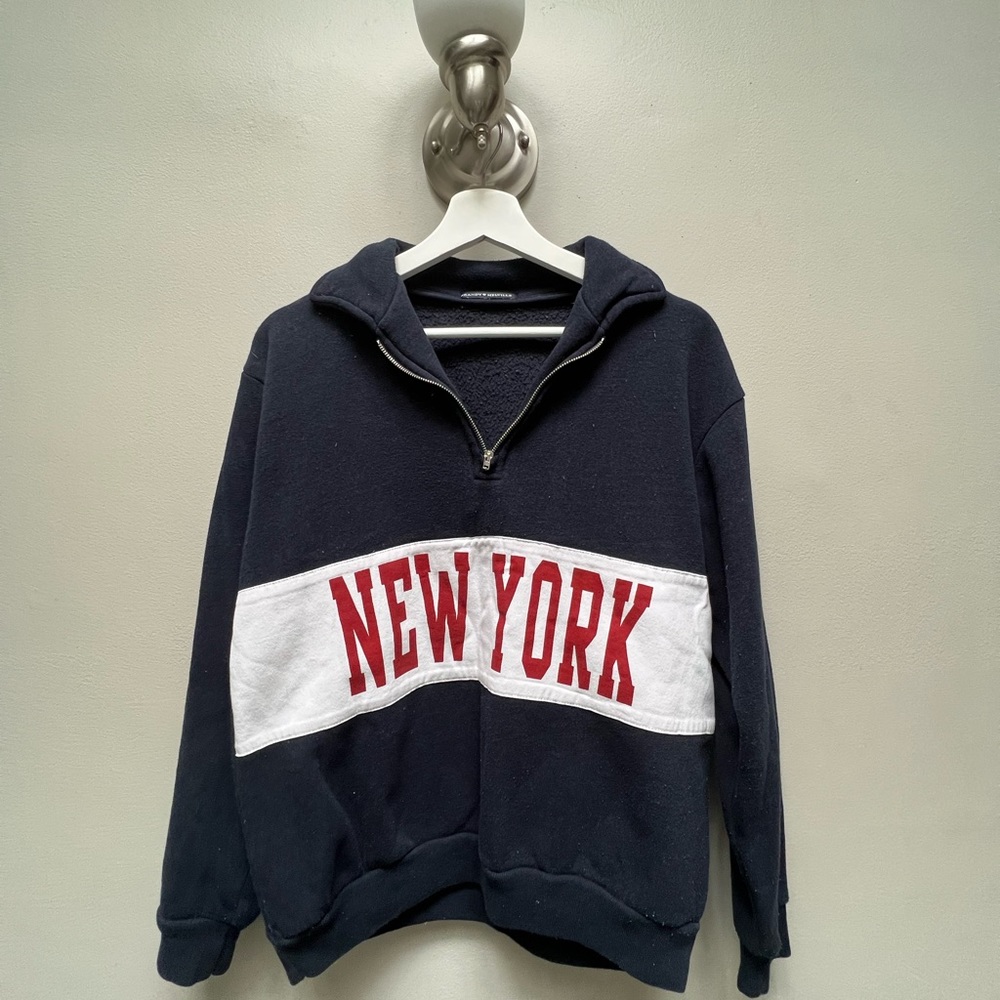 Brandy Melville NY sweater